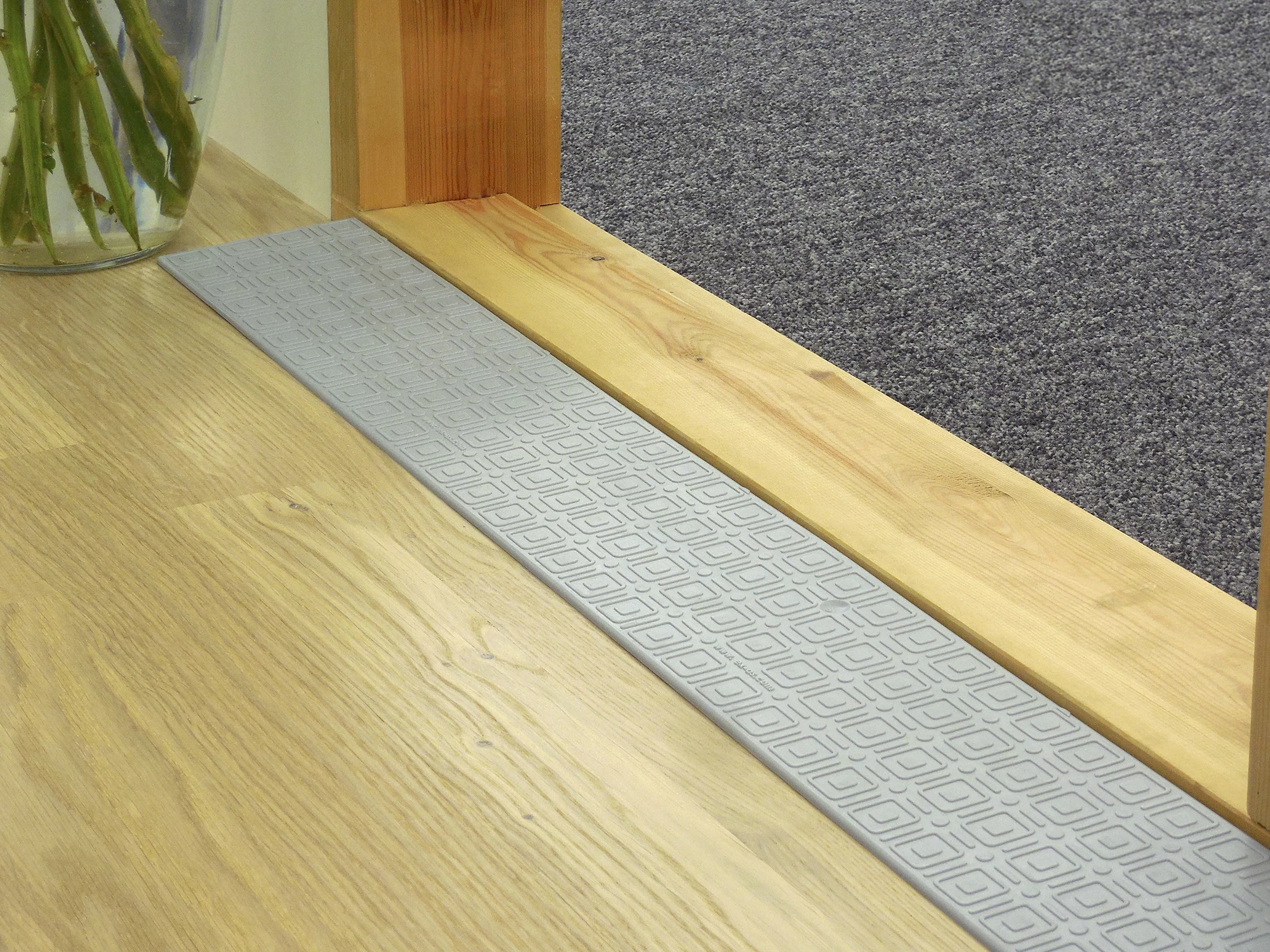 Drempelhulp 16mm hoogte (LxB) 1000x150mm inclusief 4 stuks Quickpads 3M - Afbeelding 7